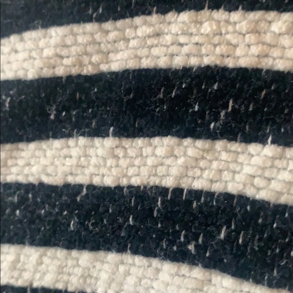 Meet your Posher, Madison - Picture 1 of 1